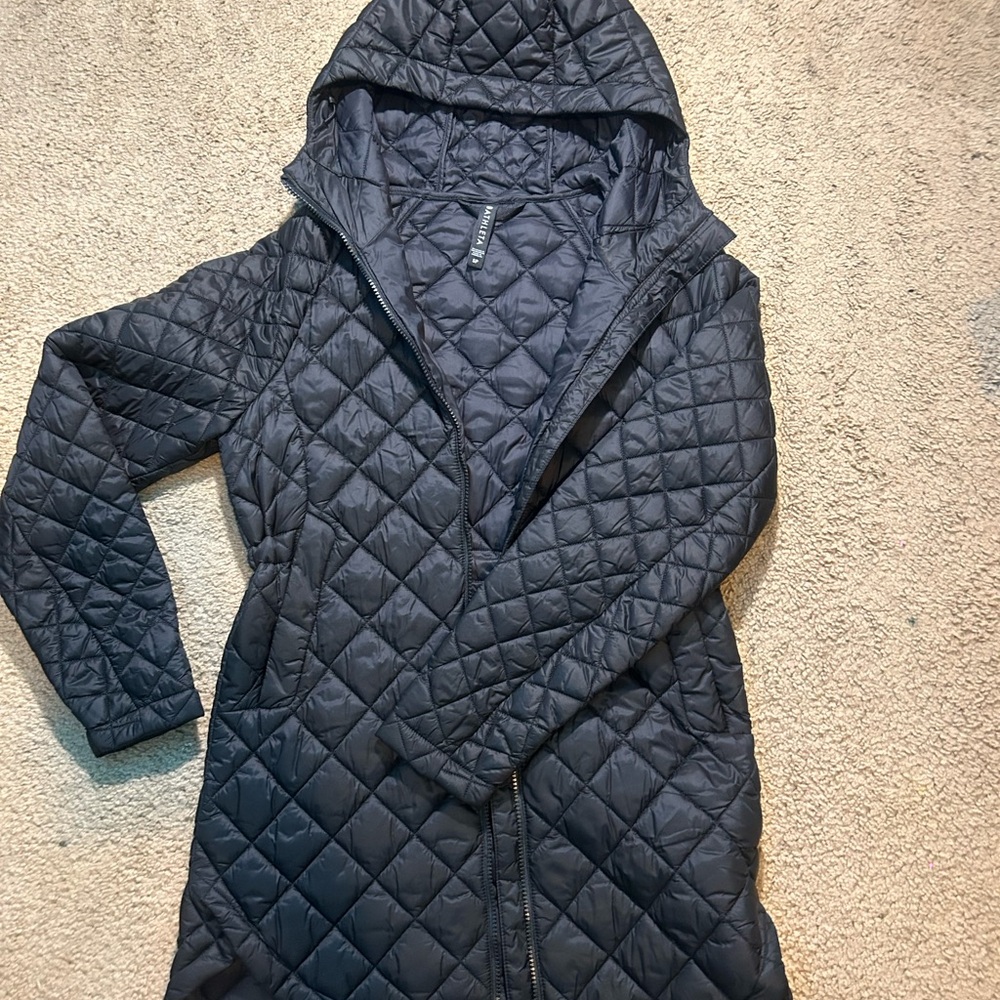 Athleta Quilted Black Hooded Puffer Jacket*NEGOTIABLE*
